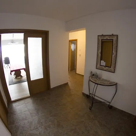 Apartman Lp2 Konstanca